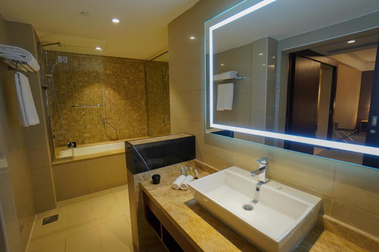 The Grand Lux Hotel Ad-Dauha Zewnętrze zdjęcie Bathroom