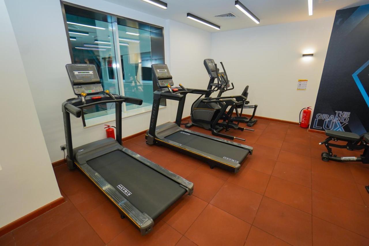 The Grand Lux Hotel Ad-Dauha Zewnętrze zdjęcie Treadmills